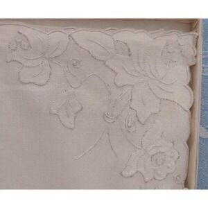 NWT Vintage Set 4 Madeira Linen Placemats 4 Napkins Floral Embroidery New